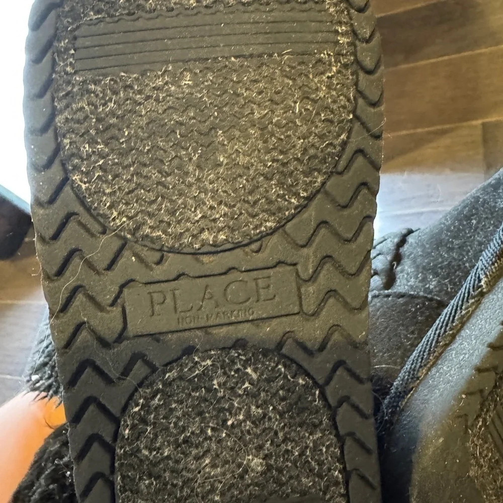 The Children's Place Toddler Girl Size 11 Black Cozy Faux Fur Winter Boots